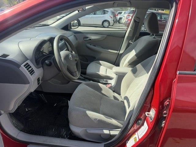 Toyota Corolla LE 4-Speed AT 2009