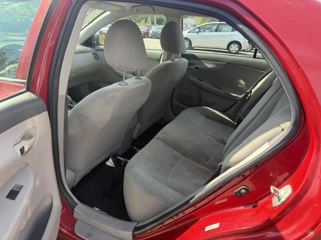 Toyota Corolla LE 4-Speed AT 2009
