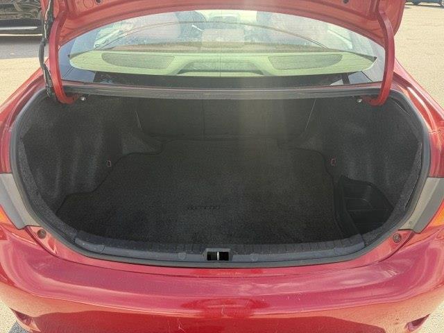 Toyota Corolla LE 4-Speed AT 2009