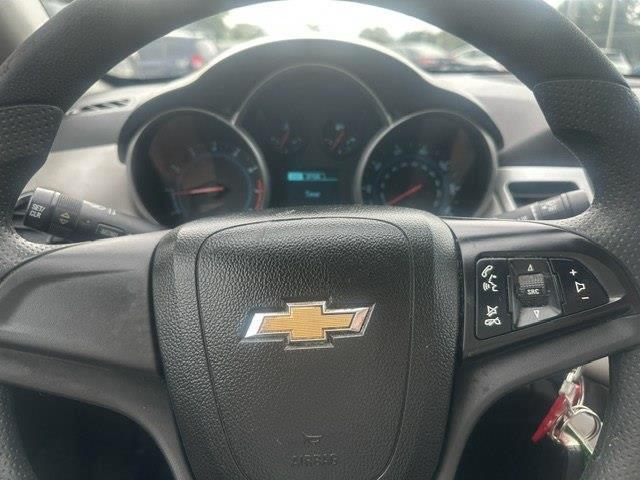 Chevrolet Cruze LS Auto 2015