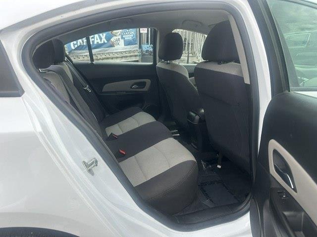 Chevrolet Cruze LS Auto 2015