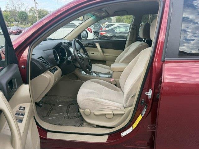 Toyota Highlander Base 4WD 2008