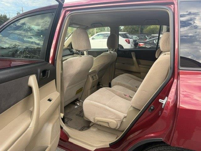 Toyota Highlander Base 4WD 2008