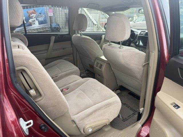 Toyota Highlander Base 4WD 2008