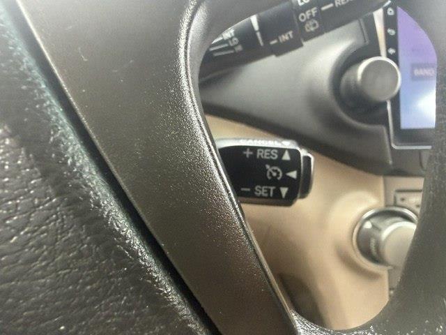 Toyota Highlander Base 4WD 2008