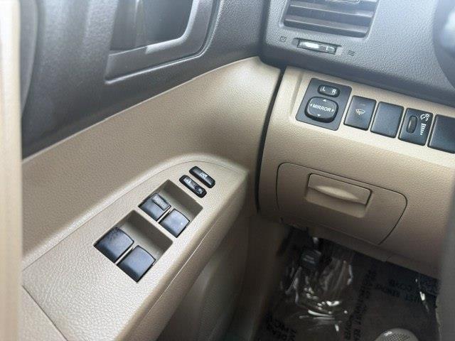 Toyota Highlander Base 4WD 2008
