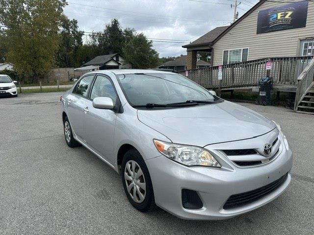 Toyota Corolla LE 4-Speed AT 2011