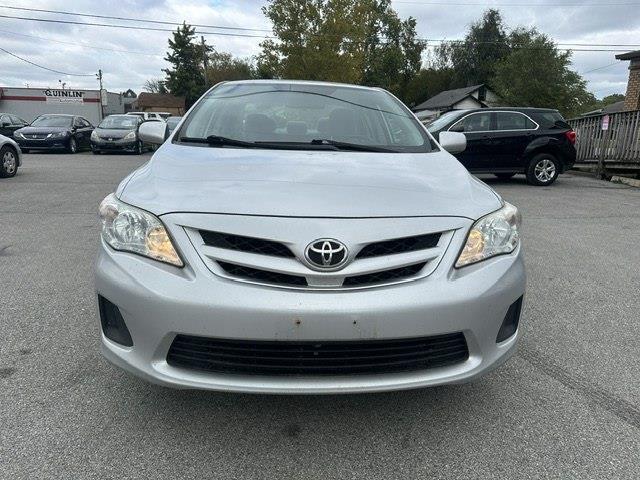 Toyota Corolla LE 4-Speed AT 2011