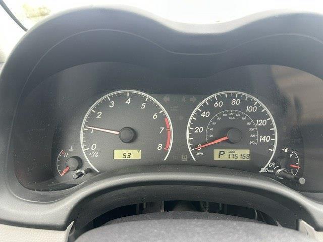 Toyota Corolla LE 4-Speed AT 2011
