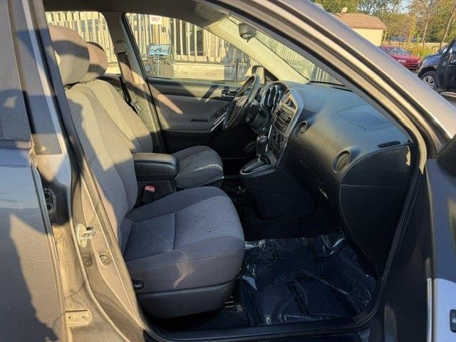 Toyota Matrix XR 2WD 2005
