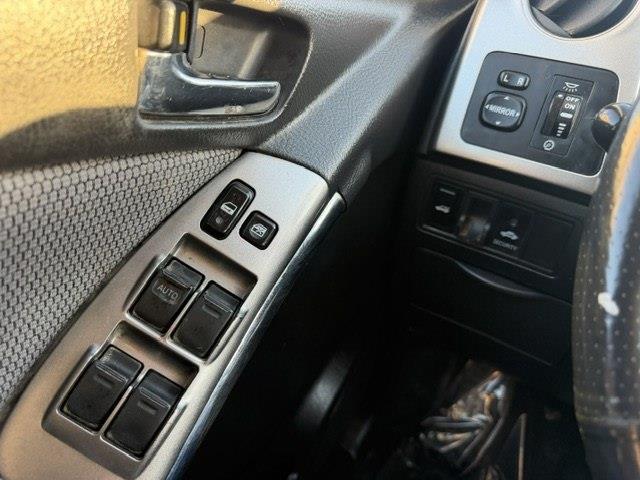 Toyota Matrix XR 2WD 2005