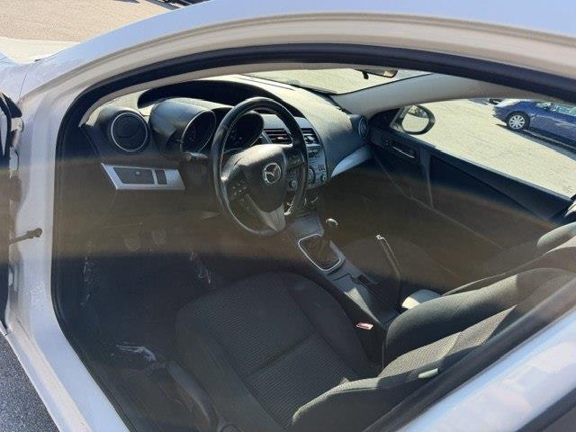 Mazda MAZDA3 i Touring 4-door 2012