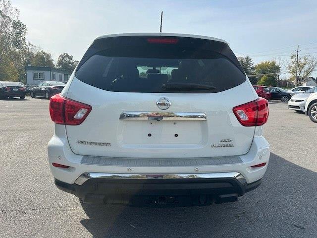 Nissan Pathfinder Platinum 4WD 2017