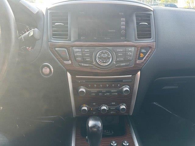 Nissan Pathfinder Platinum 4WD 2017