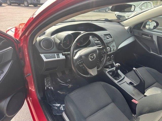 Mazda MAZDA3 i Touring AT 4-Door 2013