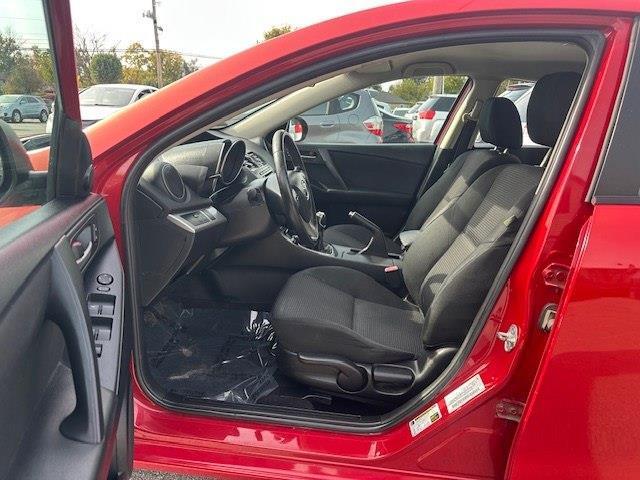 Mazda MAZDA3 i Touring AT 4-Door 2013