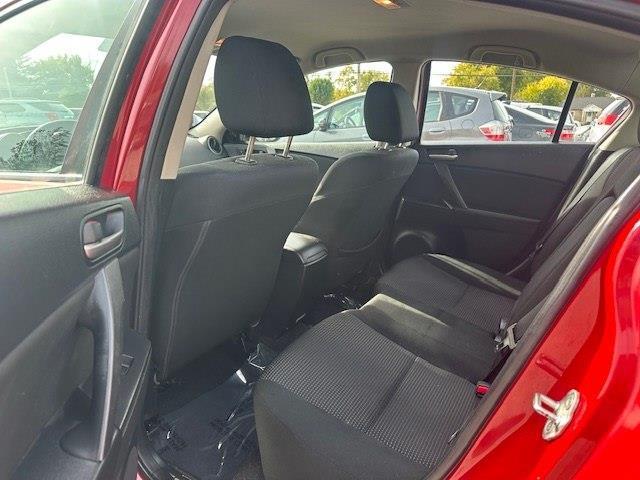 Mazda MAZDA3 i Touring AT 4-Door 2013