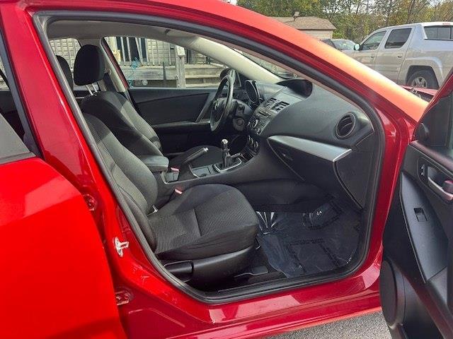 Mazda MAZDA3 i Touring AT 4-Door 2013