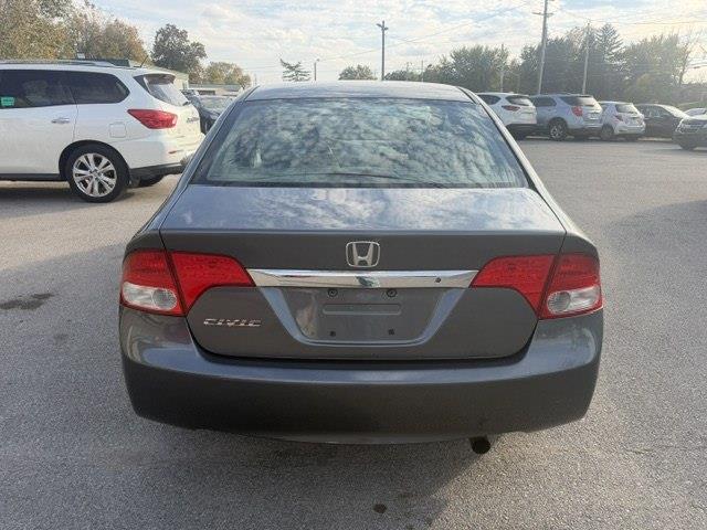Honda Civic LX Sedan 5-Speed AT 2010