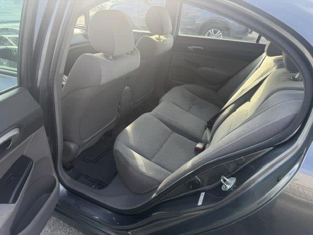 Honda Civic LX Sedan 5-Speed AT 2010