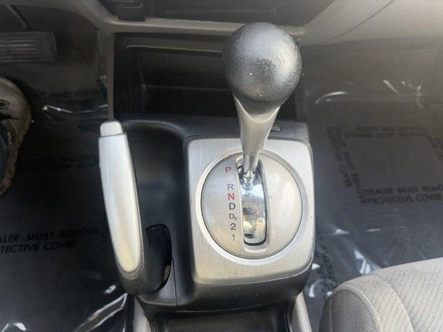 Honda Civic LX Sedan 5-Speed AT 2010