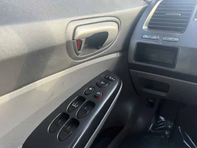Honda Civic LX Sedan 5-Speed AT 2010
