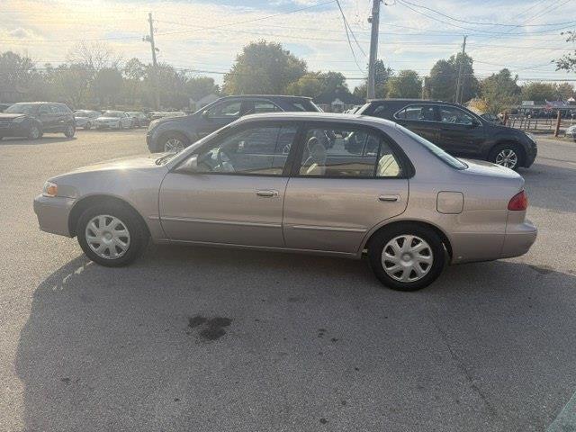 Toyota Corolla LE 2001