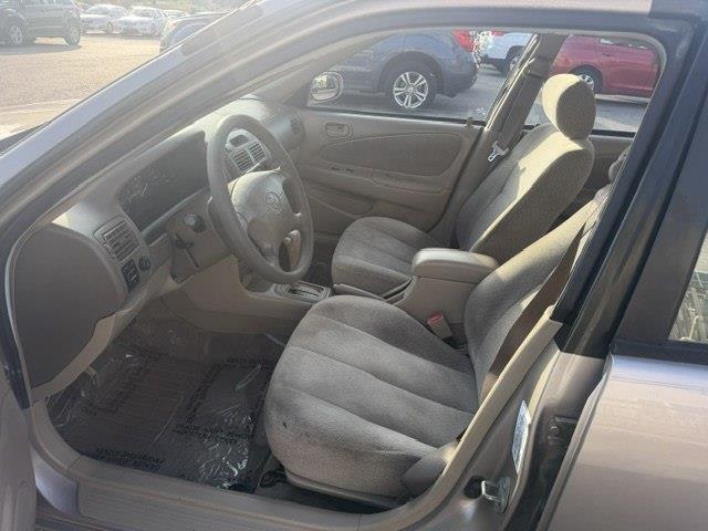Toyota Corolla LE 2001