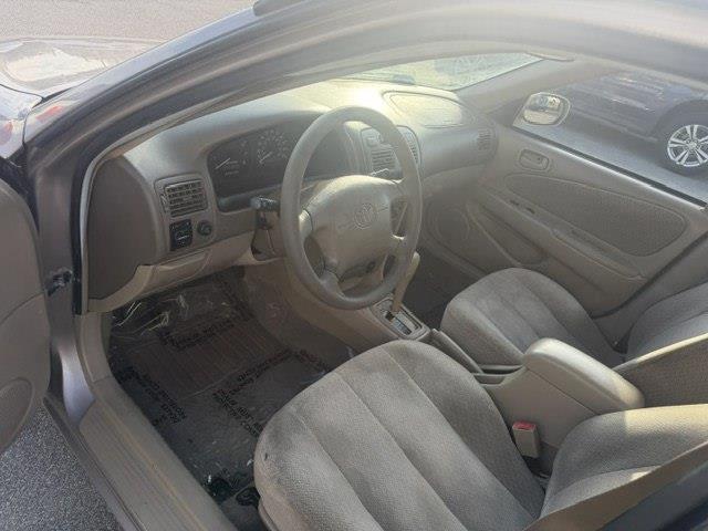 Toyota Corolla LE 2001