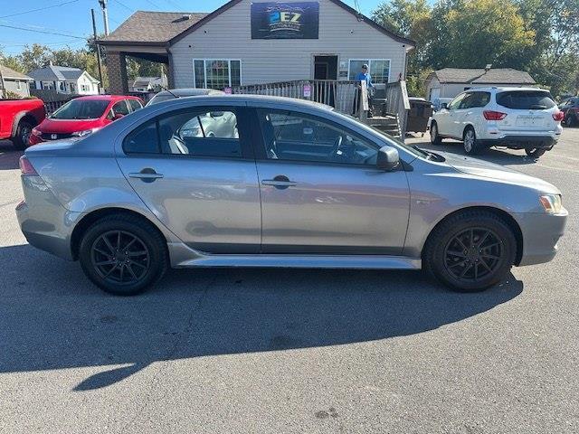 Mitsubishi Lancer ES 2014