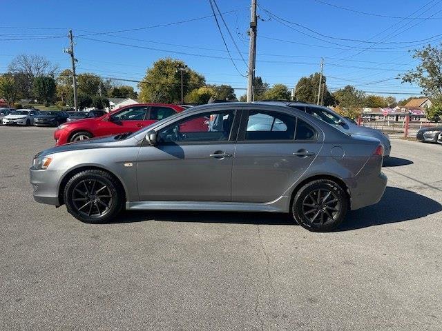 Mitsubishi Lancer ES 2014