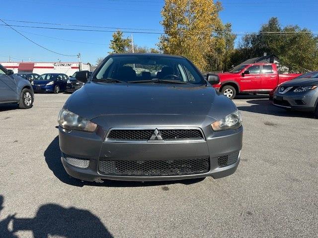 Mitsubishi Lancer ES 2014