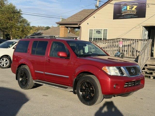 Nissan Pathfinder Silver Edition 4WD 2011