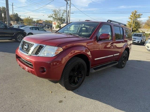 Nissan Pathfinder Silver Edition 4WD 2011
