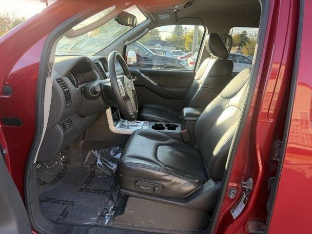 Nissan Pathfinder Silver Edition 4WD 2011