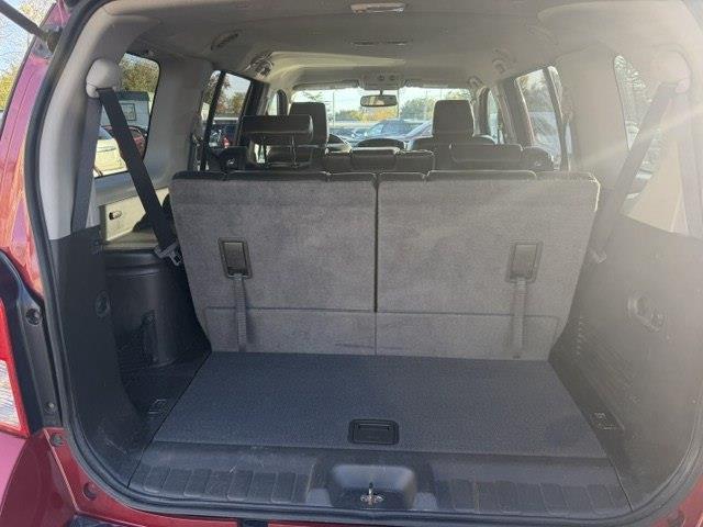 Nissan Pathfinder Silver Edition 4WD 2011