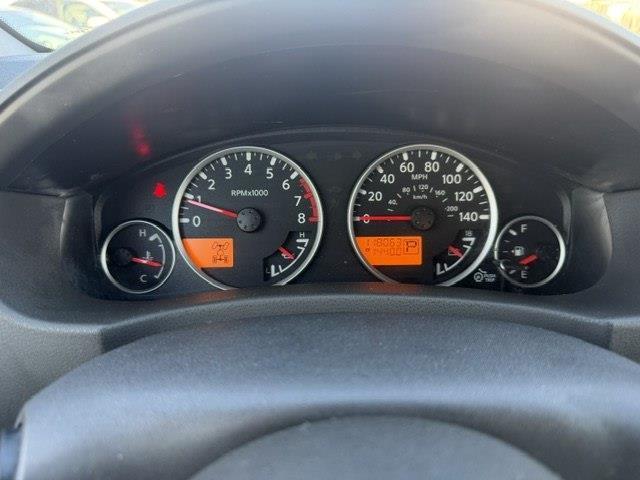 Nissan Pathfinder Silver Edition 4WD 2011