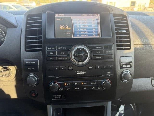 Nissan Pathfinder Silver Edition 4WD 2011