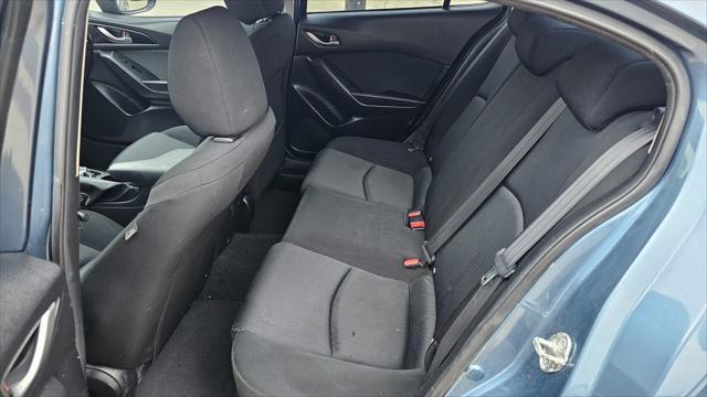 Mazda MAZDA3  2016