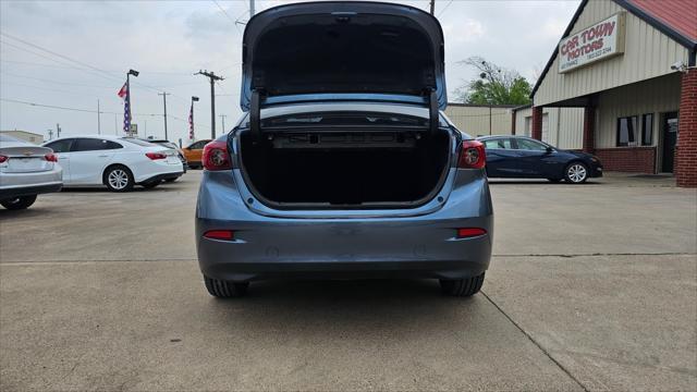 Mazda MAZDA3  2016