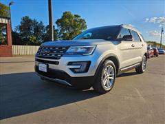 2017 Ford Explorer  2017 Ford Explorer