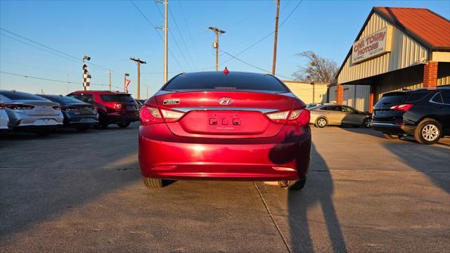 Hyundai Sonata  2012