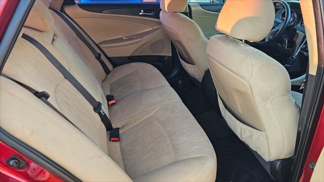 Hyundai Sonata  2012