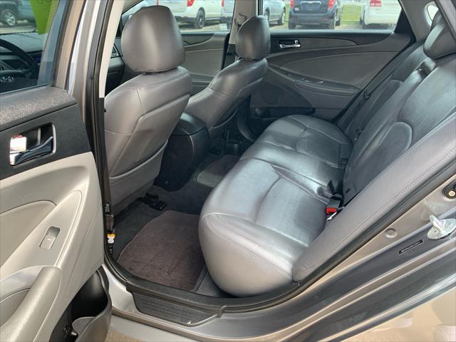 Hyundai Sonata  2011