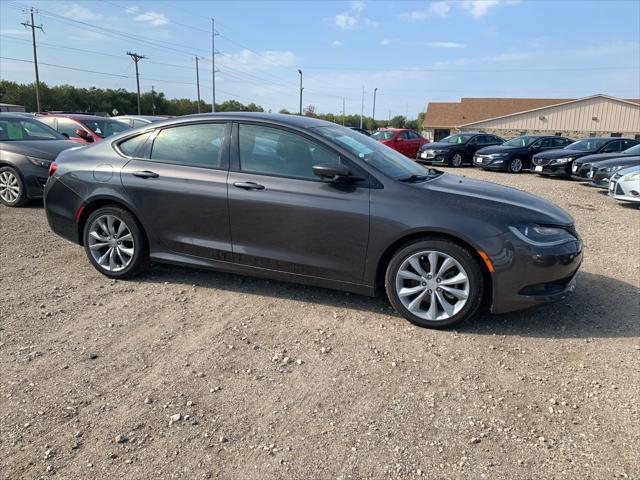 Chrysler 200  2015