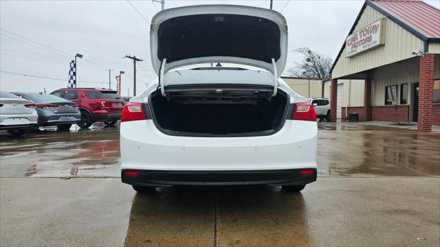 Chevrolet Malibu  2022