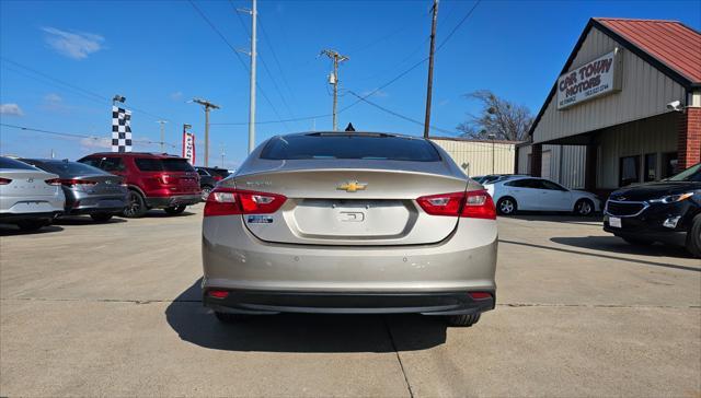 Chevrolet Malibu  2022