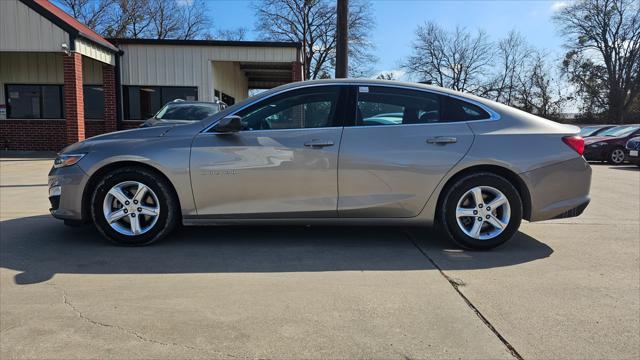 Chevrolet Malibu  2022