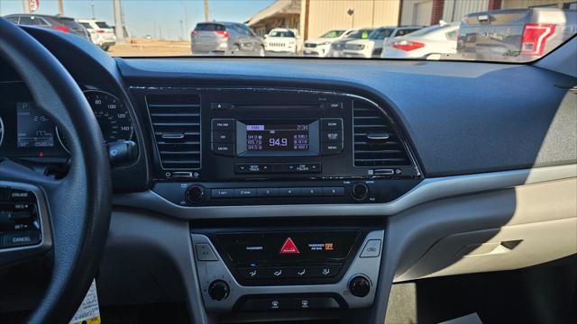 Hyundai Elantra  2017