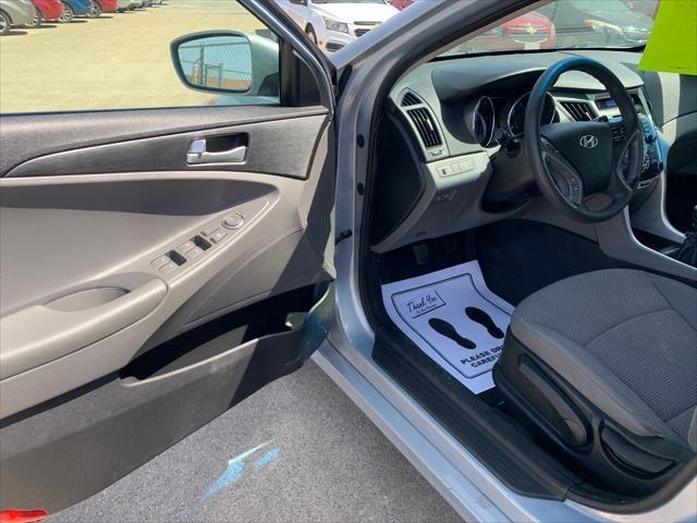 Hyundai Sonata  2011